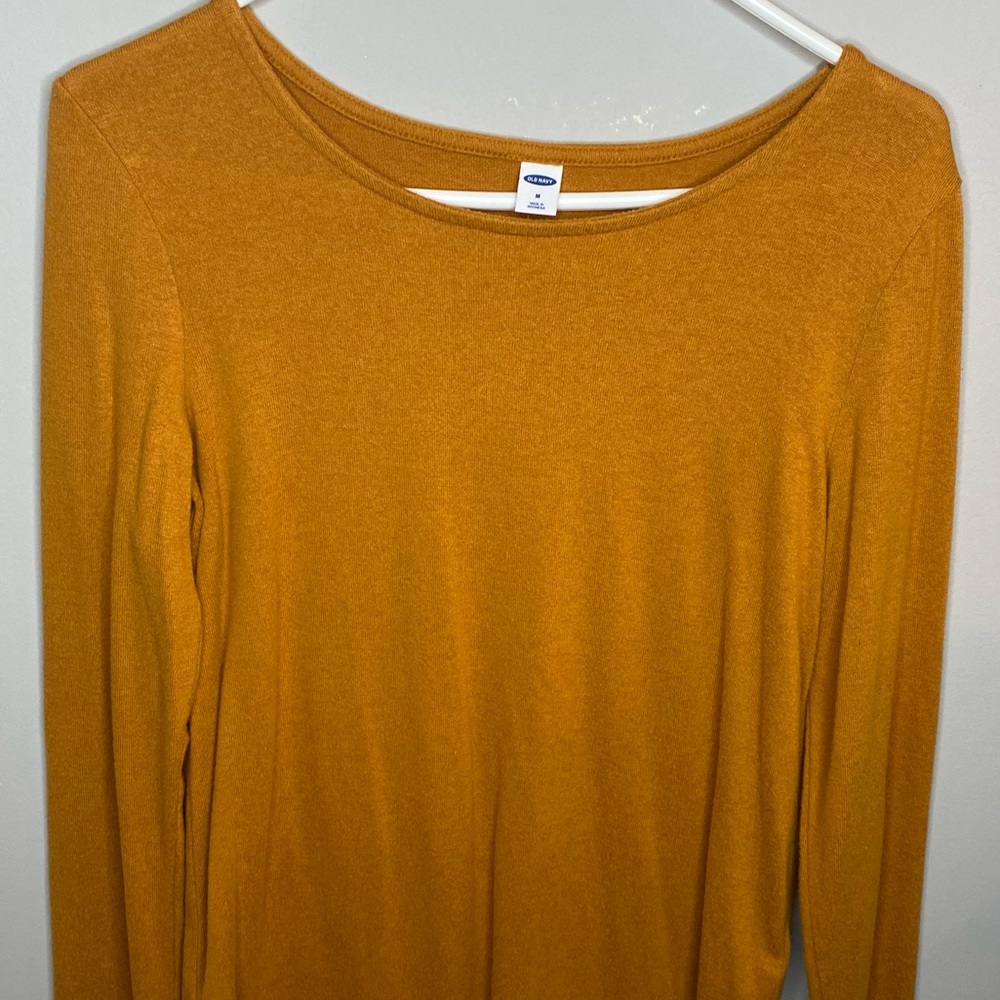 Old navy scoop neck size M